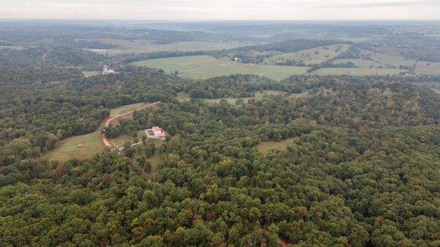 2421 Morrison Loop, Anderson, MO 64831