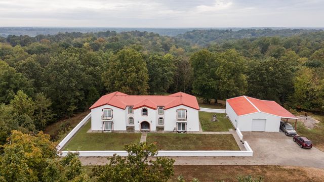 2421 Morrison Loop, Anderson, MO 64831