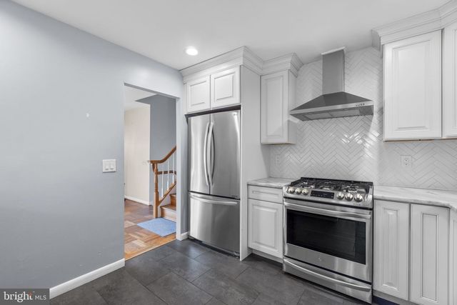 1800 PALO CIR, Baltimore, MD 21227