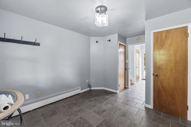 1800 PALO CIR, Baltimore, MD 21227
