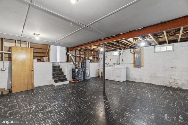 1800 PALO CIR, Baltimore, MD 21227