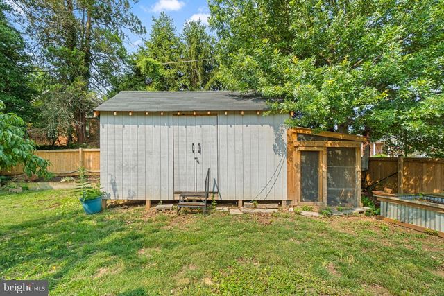 1800 PALO CIR, Baltimore, MD 21227