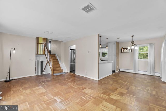 1800 PALO CIR, Baltimore, MD 21227