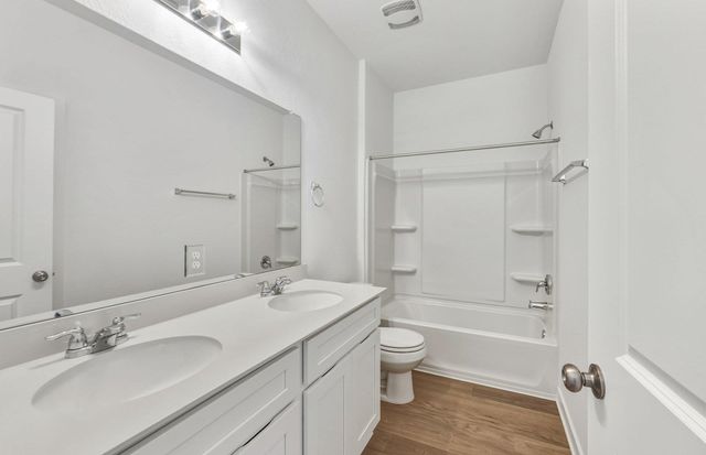 104 Eagle Valley DR, Elgin, TX 78621