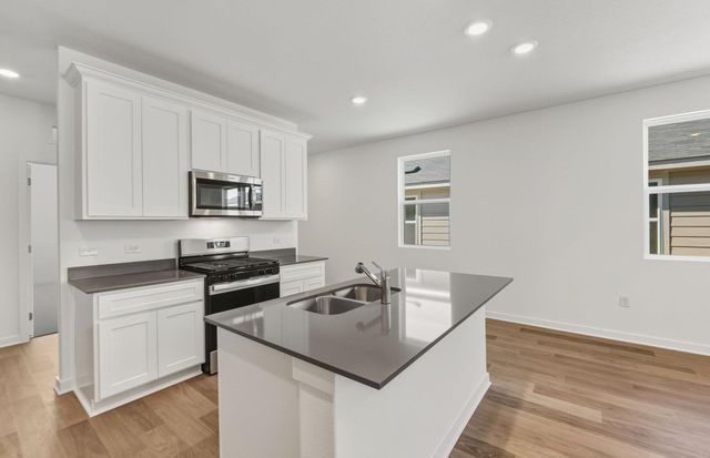 104 Eagle Valley DR, Elgin, TX 78621