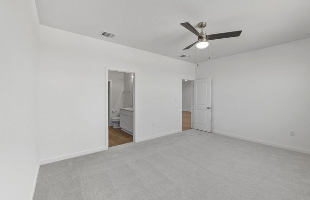 104 Eagle Valley DR, Elgin, TX 78621