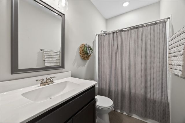 2140 Palmyra Rd, Palmyra, TN 37142