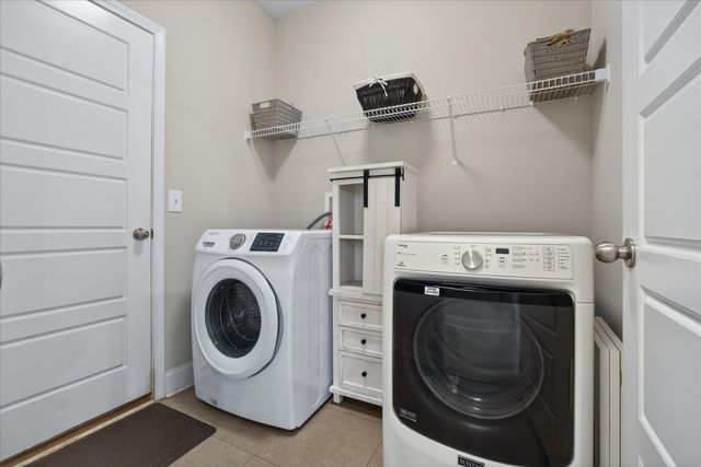 2140 Palmyra Rd, Palmyra, TN 37142