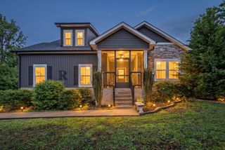 2140 Palmyra Rd, Palmyra, TN 37142