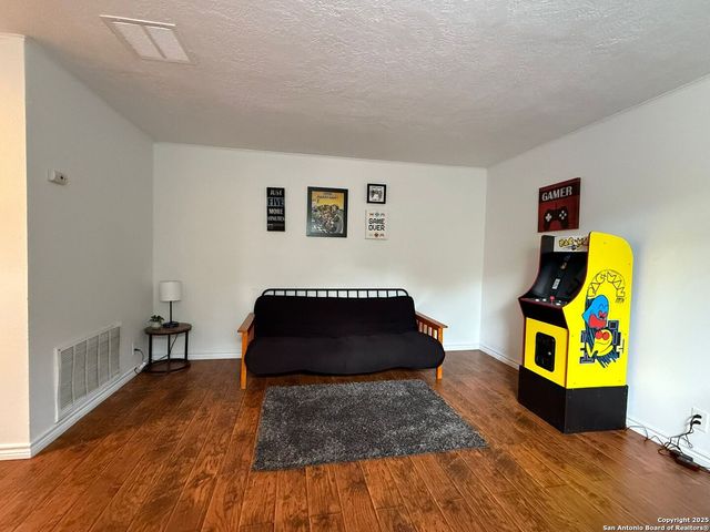 4702 Sunny Grove, San Antonio, TX 78217