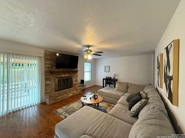 4702 Sunny Grove, San Antonio, TX 78217