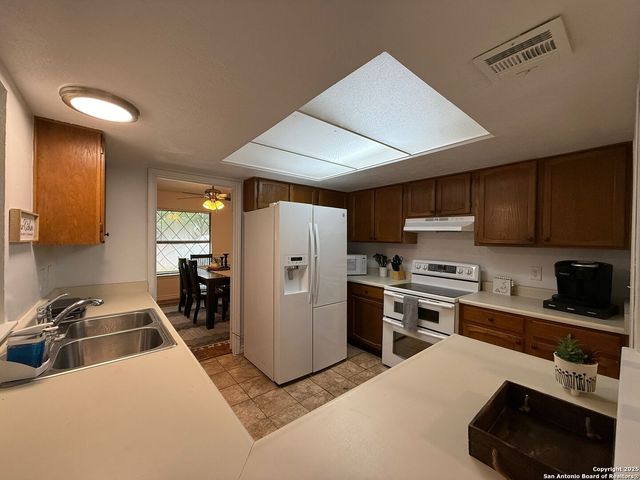 4702 Sunny Grove, San Antonio, TX 78217