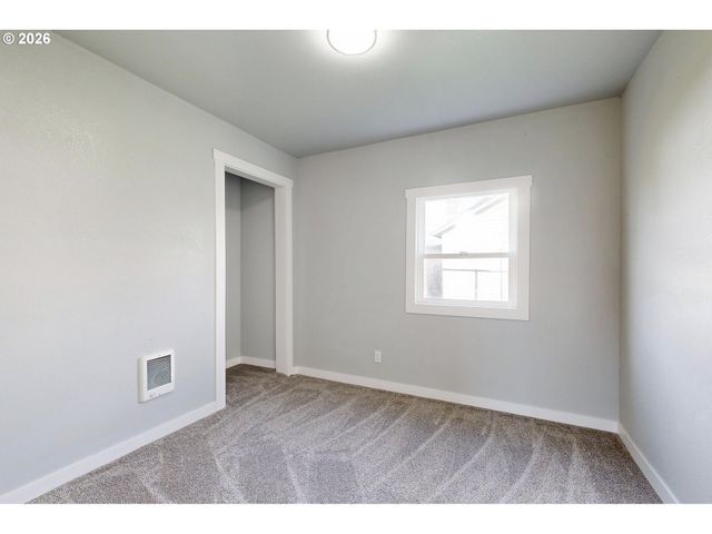 255 COLLEGE St, Adams, OR 97810