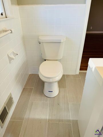 116 W LEWIS Street, Cochran, GA 31014