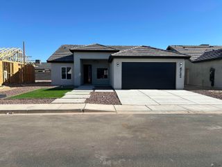 5100 E Los Olivos Dr, San Luis, AZ 85336