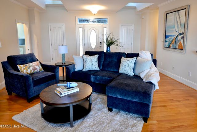 385 Peninsula Drive, Oriental, NC 28571