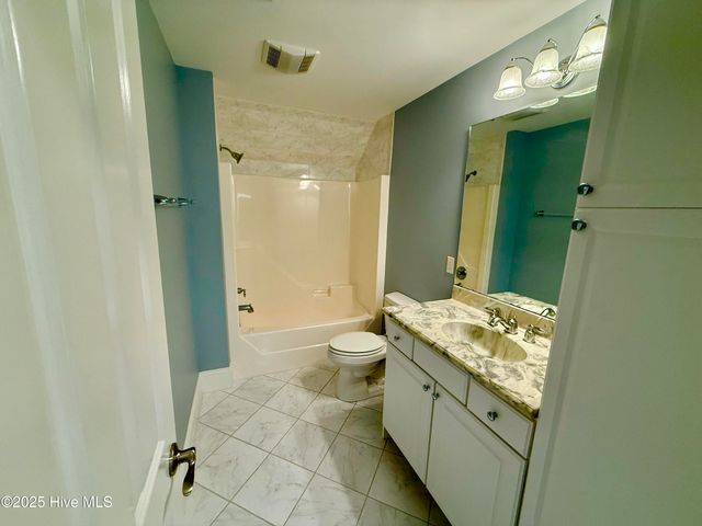 385 Peninsula Drive, Oriental, NC 28571