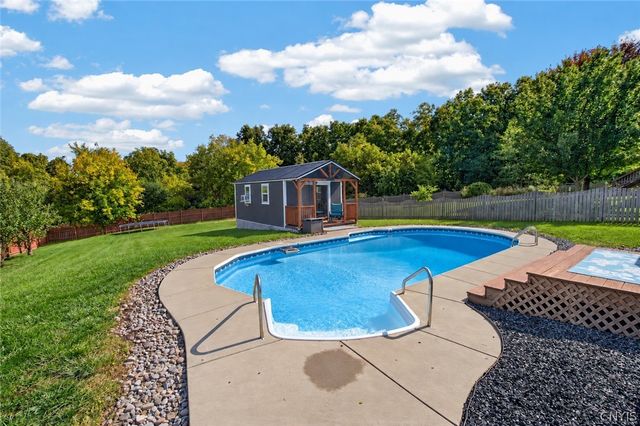 108 Burning Hollow Dr, Sullivan, NY 13037