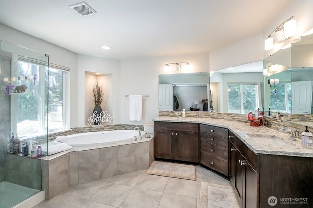 18930 179th Place SE, Renton, WA 98058