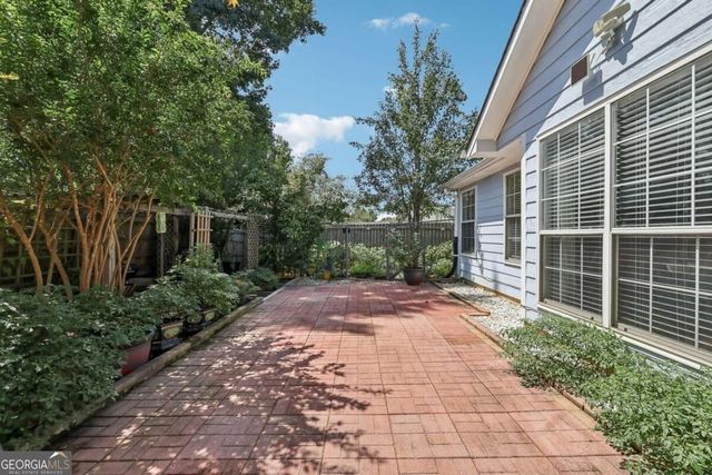 2780 Lady Guinevere Lane, Lawrenceville, GA 30044