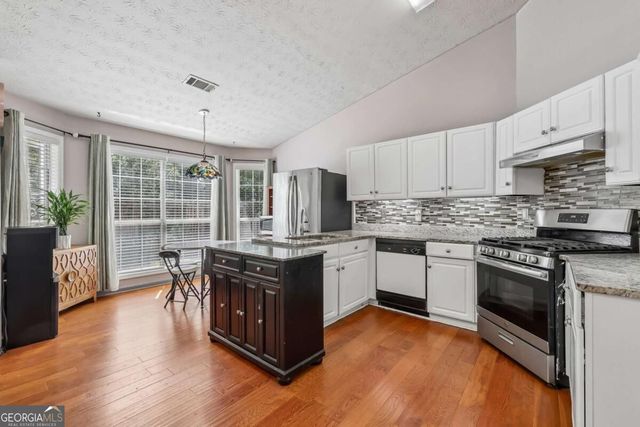 2780 Lady Guinevere Lane, Lawrenceville, GA 30044