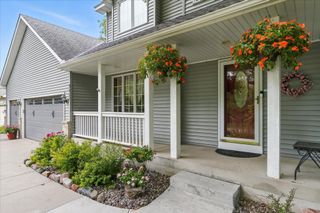 9957 171st Street W, Lakeville, MN 55044