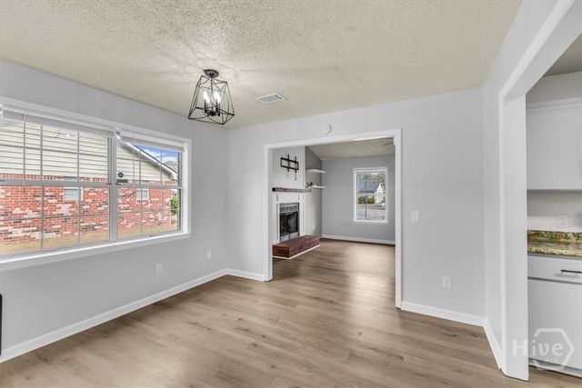 1104 Tomcat Trl, Hinesville, GA 31313