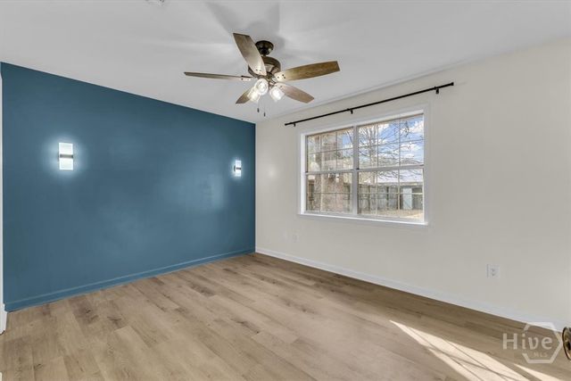 1104 Tomcat Trl, Hinesville, GA 31313