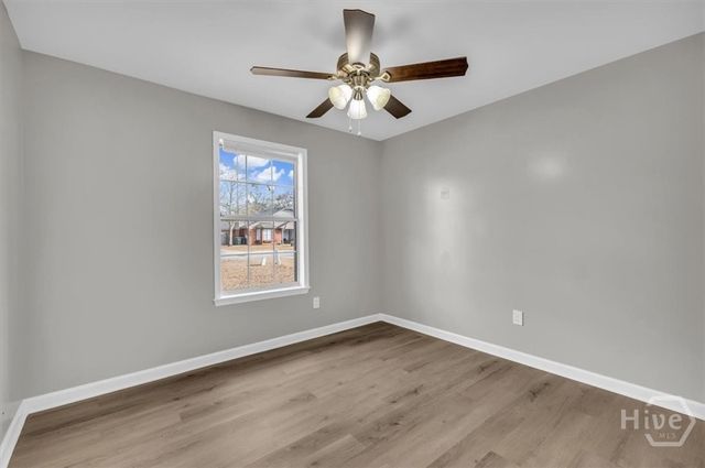 1104 Tomcat Trl, Hinesville, GA 31313