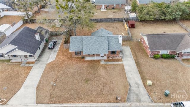 1104 Tomcat Trl, Hinesville, GA 31313