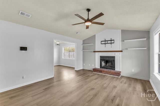 1104 Tomcat Trl, Hinesville, GA 31313