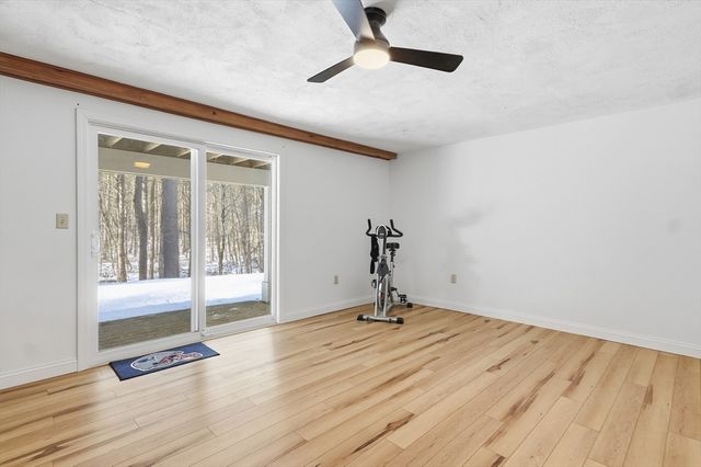 193 Bayberry Hill Ln 193, Leominster, MA 01453