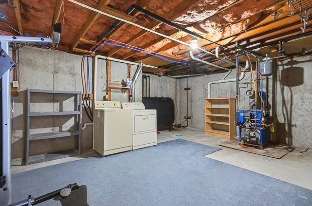 193 Bayberry Hill Ln 193, Leominster, MA 01453