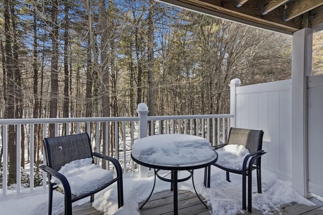 193 Bayberry Hill Ln 193, Leominster, MA 01453