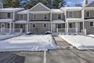193 Bayberry Hill Ln 193, Leominster, MA 01453