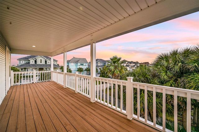 13414 Binnacle Way, Galveston, TX 77554