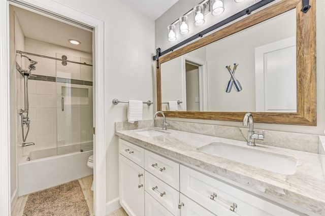13414 Binnacle Way, Galveston, TX 77554