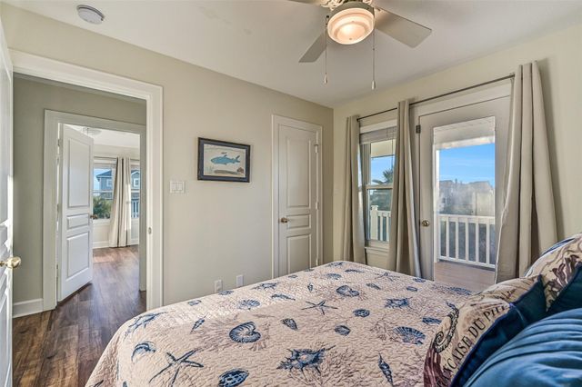 13414 Binnacle Way, Galveston, TX 77554