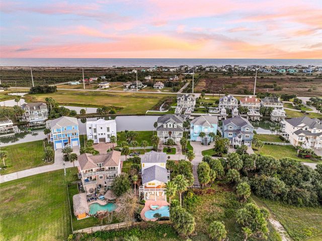 13414 Binnacle Way, Galveston, TX 77554
