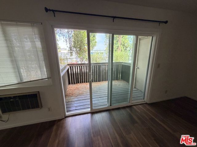 4903 Indian Wood Road 108, Culver City, CA 90230