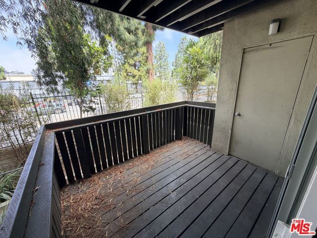 4903 Indian Wood Road 108, Culver City, CA 90230