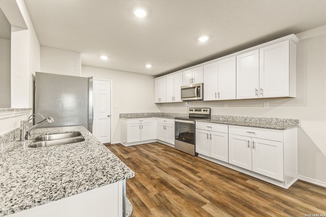 6814 Turnpike, Converse, TX 78109