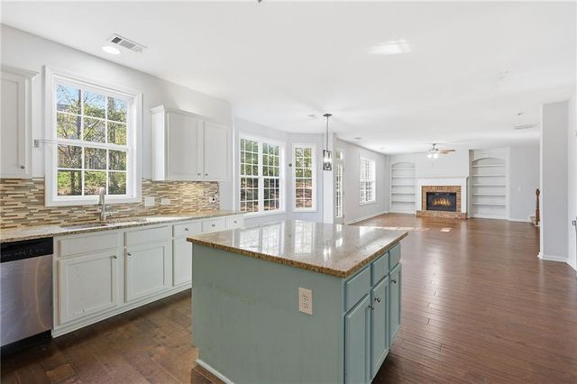 6110 Baybrook Trace, Hoschton, GA 30548