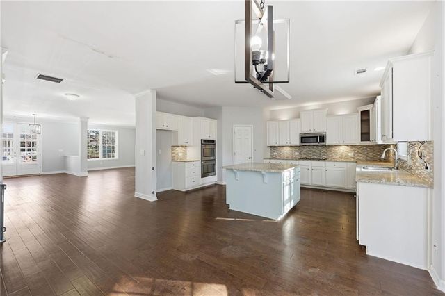 6110 Baybrook Trace, Hoschton, GA 30548