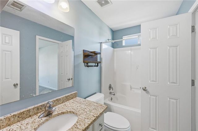 6110 Baybrook Trace, Hoschton, GA 30548