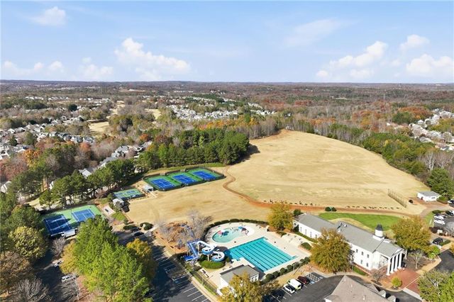 6110 Baybrook Trace, Hoschton, GA 30548