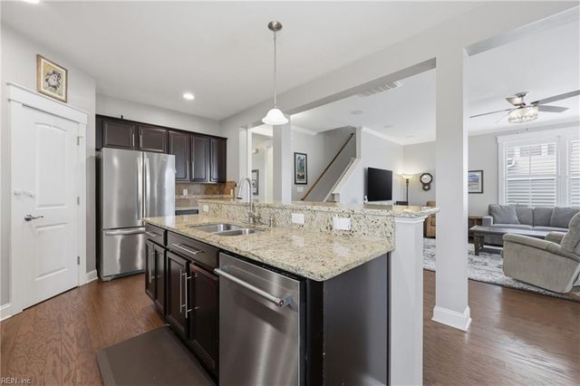 3156 Sybilla ST, Chesapeake, VA 23323