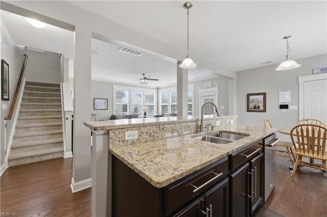 3156 Sybilla ST, Chesapeake, VA 23323