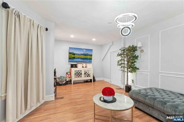 258 4th Street, Clifton, NJ 07011