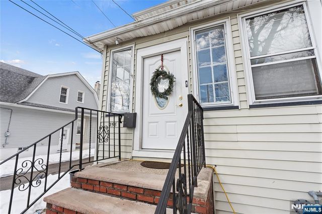 258 4th Street, Clifton, NJ 07011